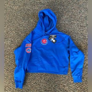 Womens cubs sweater